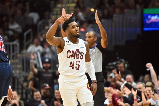 开奖计划-米切尔享受骑士生活：夺4连胜 打球更轻松